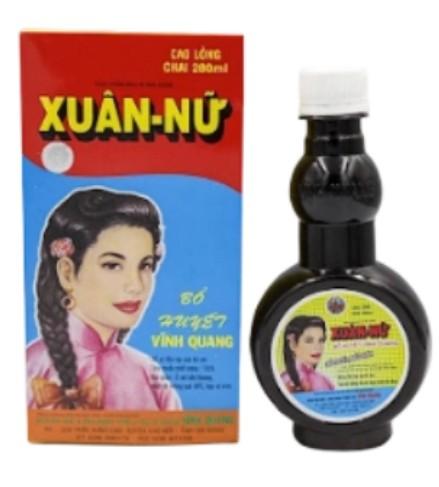 6005. Xuân nữ bổ huyết Vĩnh Quang - (Ích mẫu 70g + Hương phụ 44,8g + Đương quy 22,4g + Đại hoàng 22,4g + Ngải cứu 21 g + Đảng sâm 21g + Xuyên khung 19,6 g + Phục lỉnh 19,6 g + Thục địa 19,6 g + Bạch thược 19,6 g + Lô hội 0,84 g) - [Thùng 30 Hộp; Hộp 1 Chai; Chai 280 Ml] Vĩnh Quang - Việt Nam
